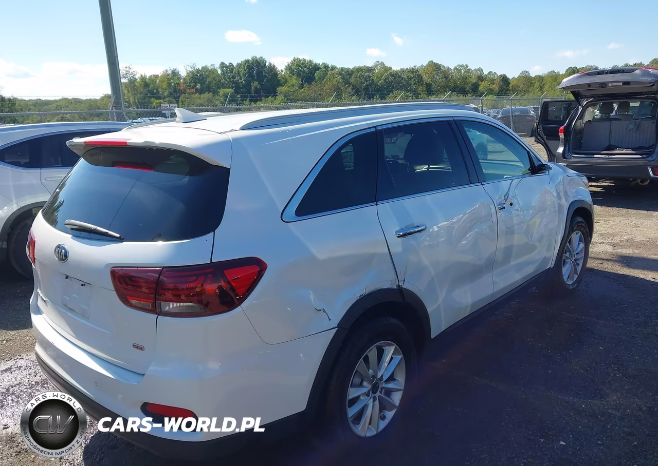 2019 Kia Sorento 2.4L Lx VIN:5XYPG4A37KG474664 - 4