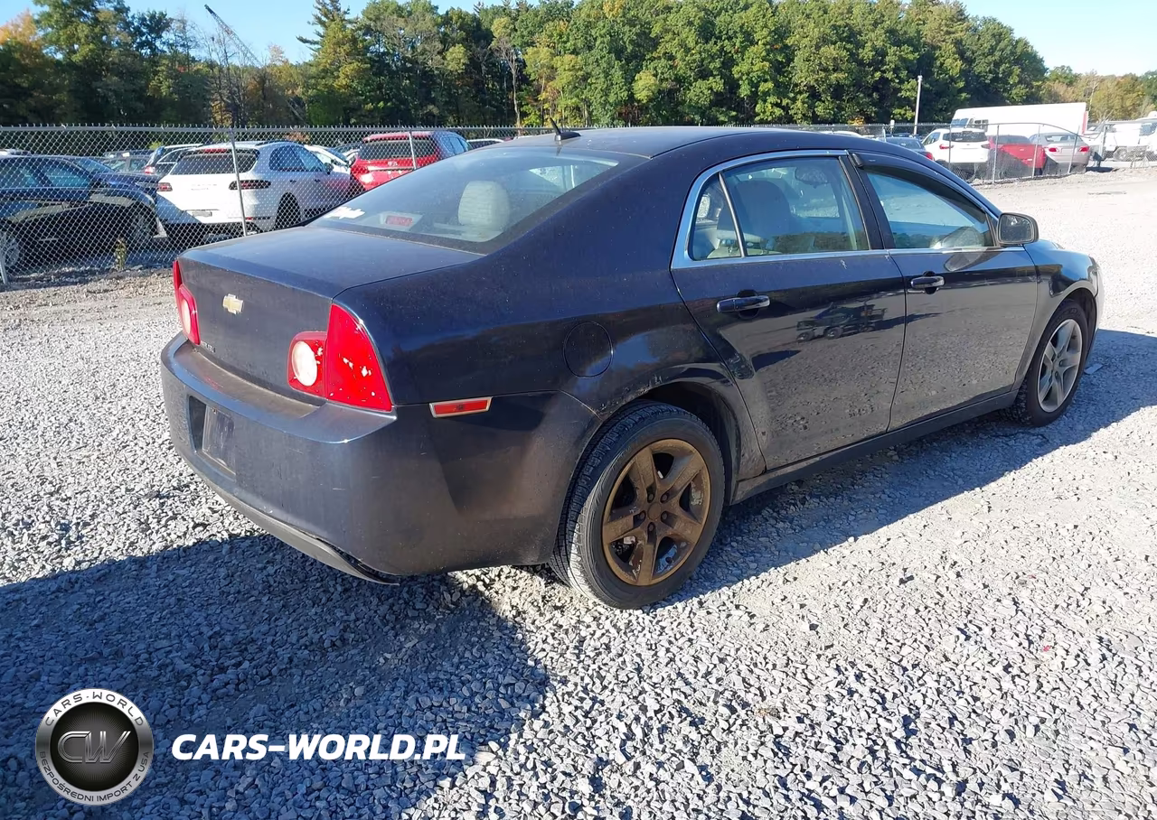 2011 Chevrolet Malibu Ls VIN:1G1ZB5E18BF327464 - 4
