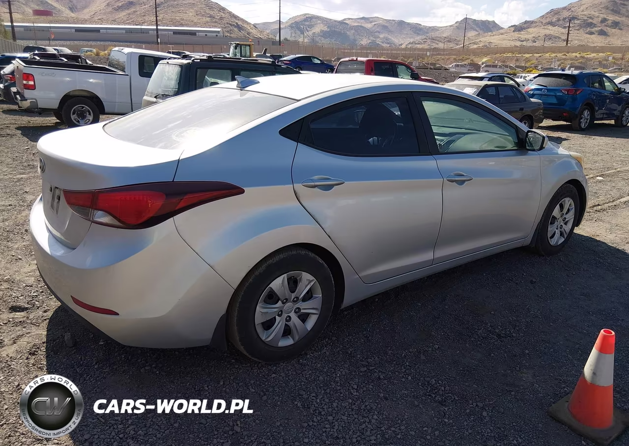2016 Hyundai Elantra Se VIN:5NPDH4AE7GH669908 - 4