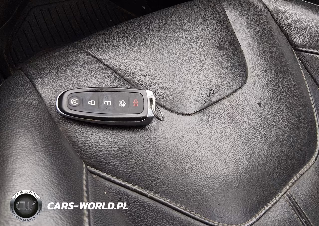 2015 Ford Focus Titanium VIN:1FADP3N24FL378263 - 11