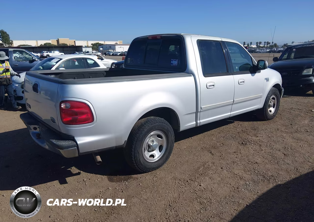 2001 Ford F-150 Harley-Davidson Edition-King Ranch Edition-Lariat-Xlt VIN:1FTRW07W31KE39456 - 4