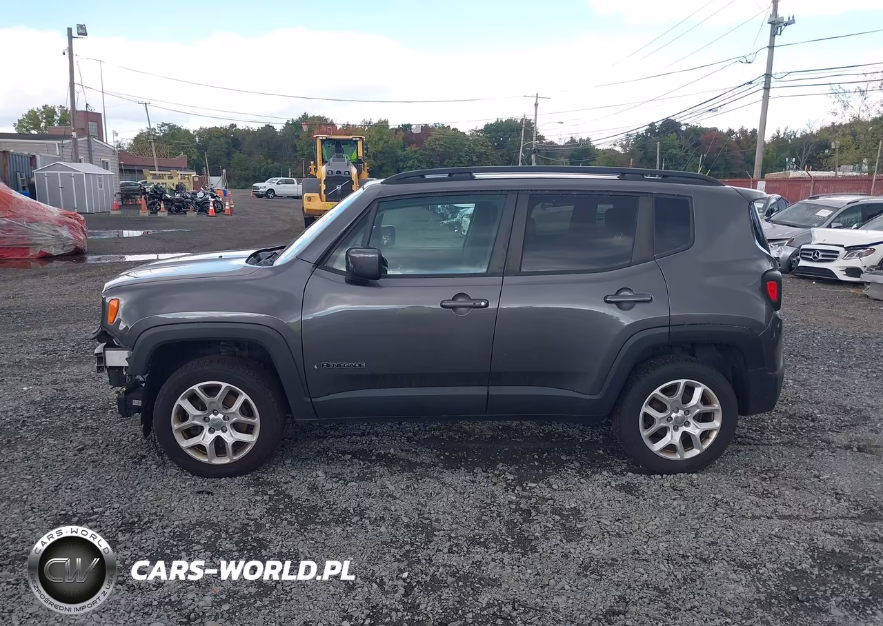 2017 Jeep Renegade Latitude 4X4 VIN:ZACCJBBB5HPF10774 - 15