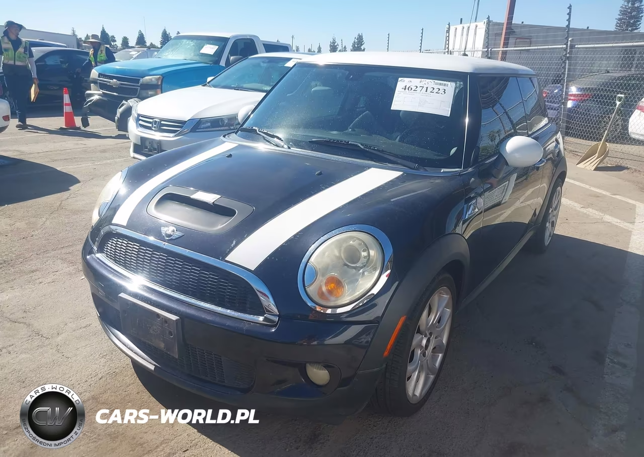 2009 Mini Cooper S VIN:WMWMF73519TV39896 - 2