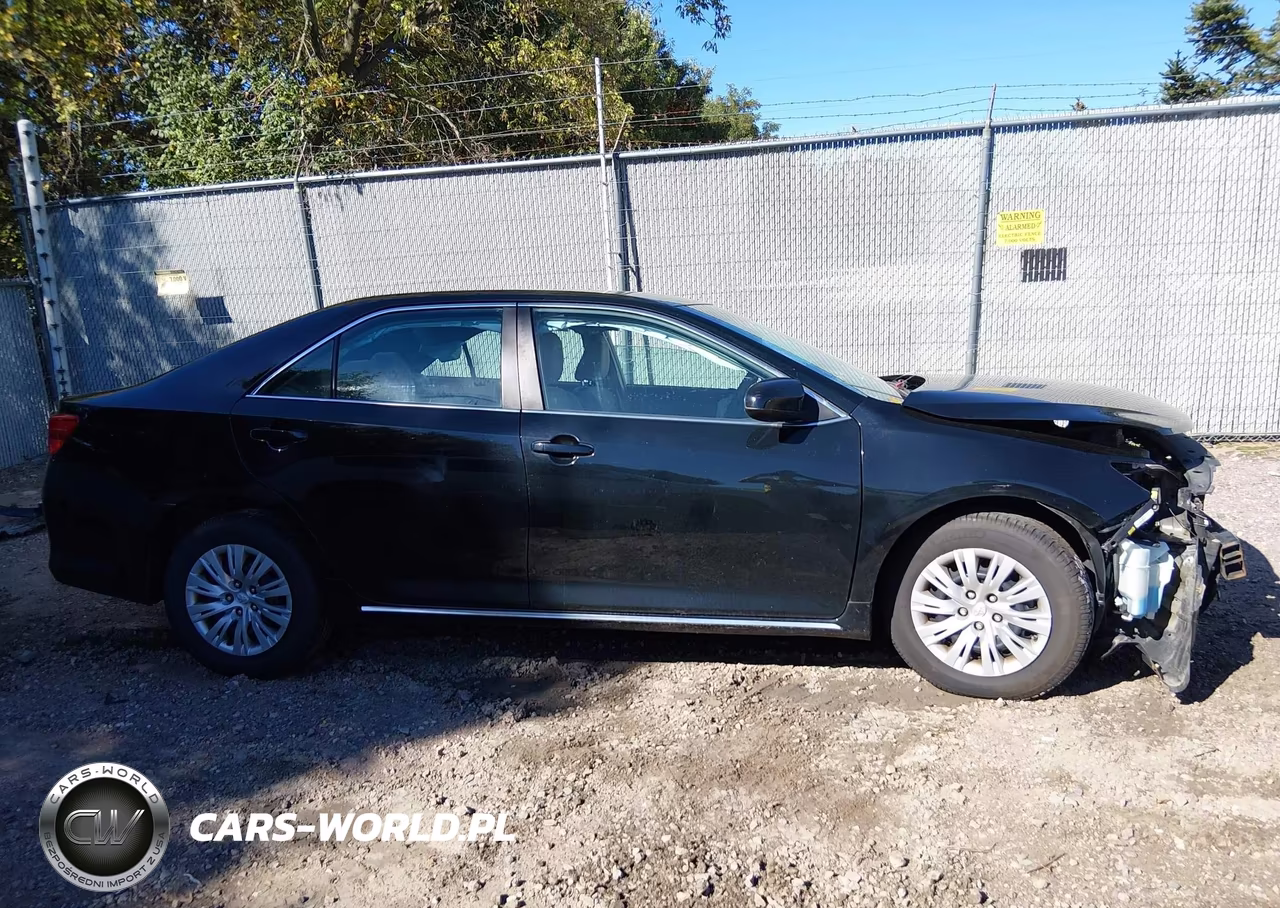 2014 Toyota Camry Le VIN:4T4BF1FK5ER375082 - 14