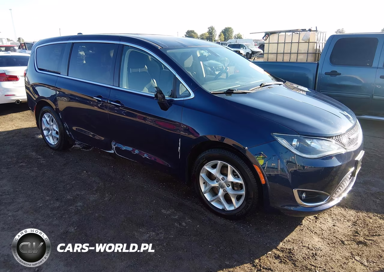 2018 Chrysler Pacifica Touring Plus