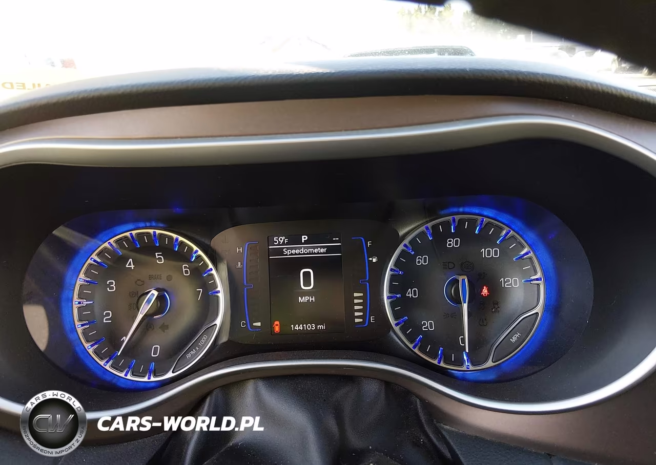 2018 Chrysler Pacifica Touring Plus VIN:2C4RC1FG5JR128721 - 7
