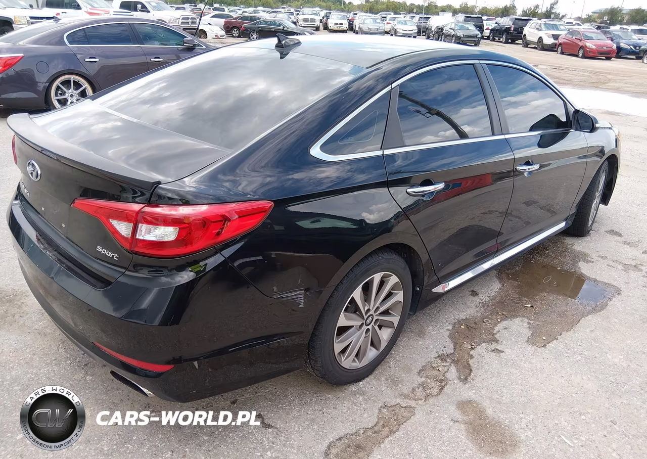 2015 Hyundai Sonata Sport VIN:5NPE34AF5FH081869 - 4