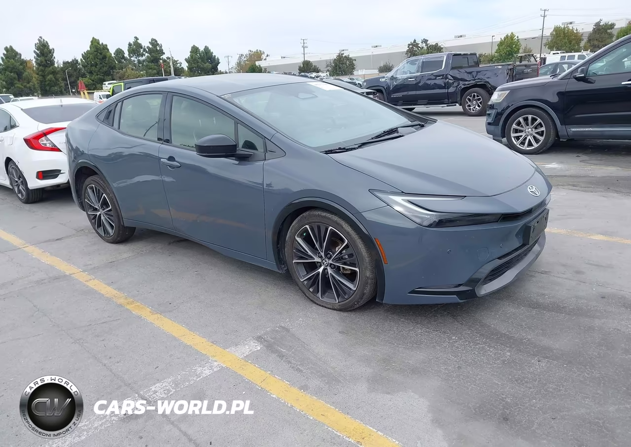 2024 Toyota Prius Xle