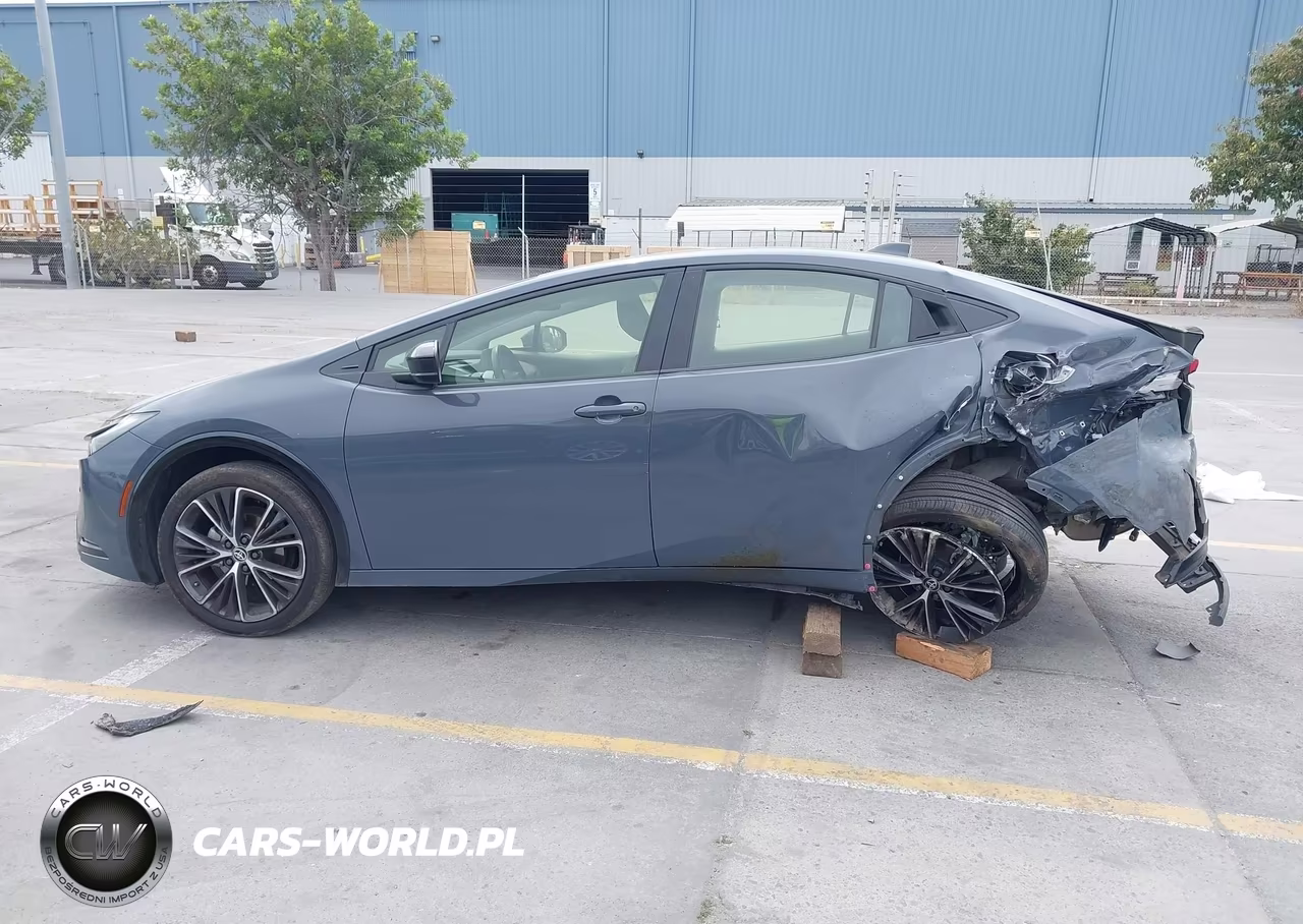 2024 Toyota Prius Xle VIN:JTDACAAU3R3023738 - 14