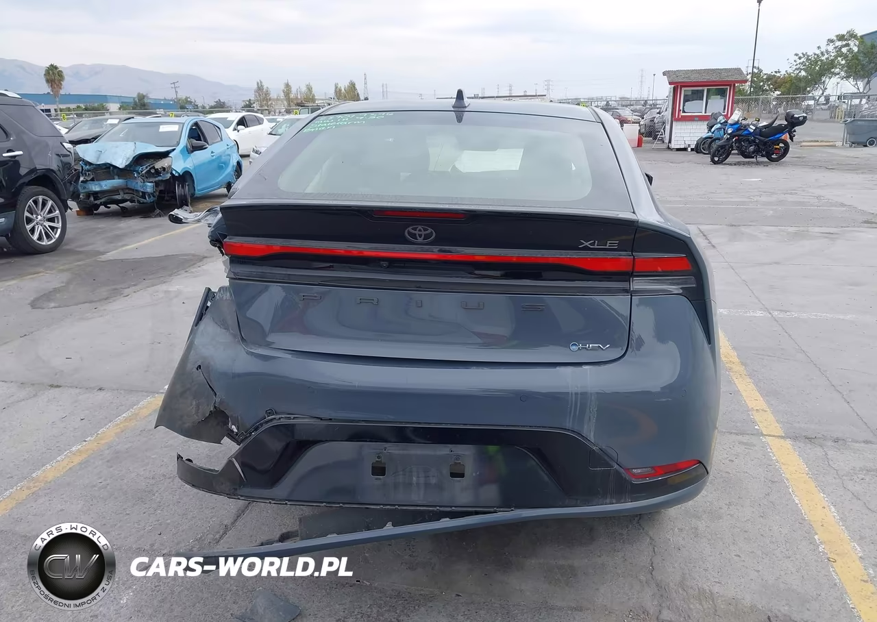 2024 Toyota Prius Xle VIN:JTDACAAU3R3023738 - 16