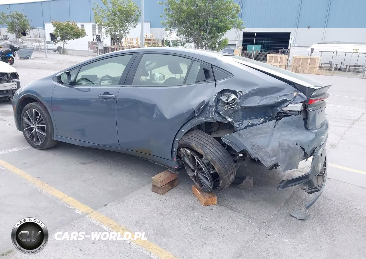 2024 Toyota Prius Xle VIN:JTDACAAU3R3023738 - 3