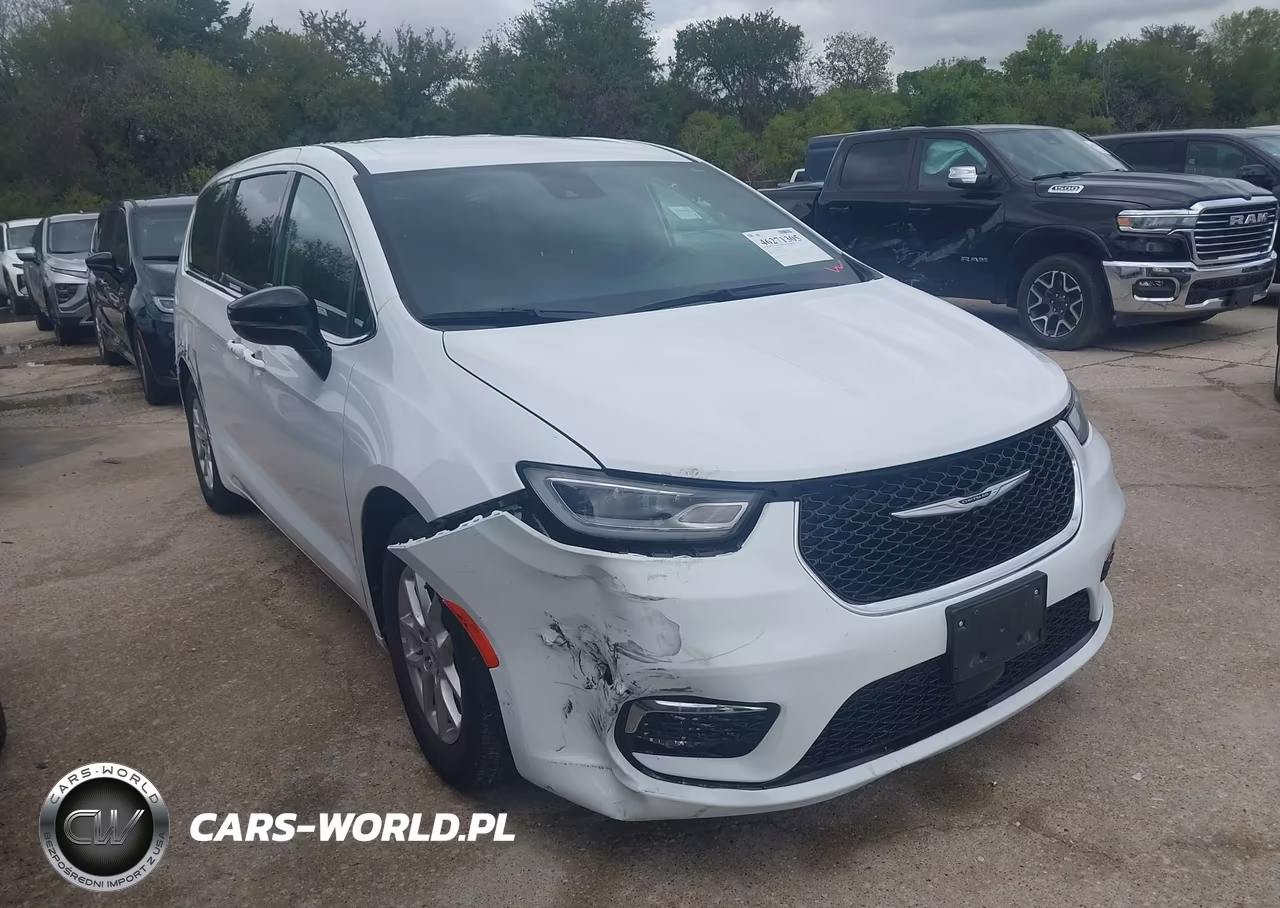 2025 Chrysler Pacifica Select