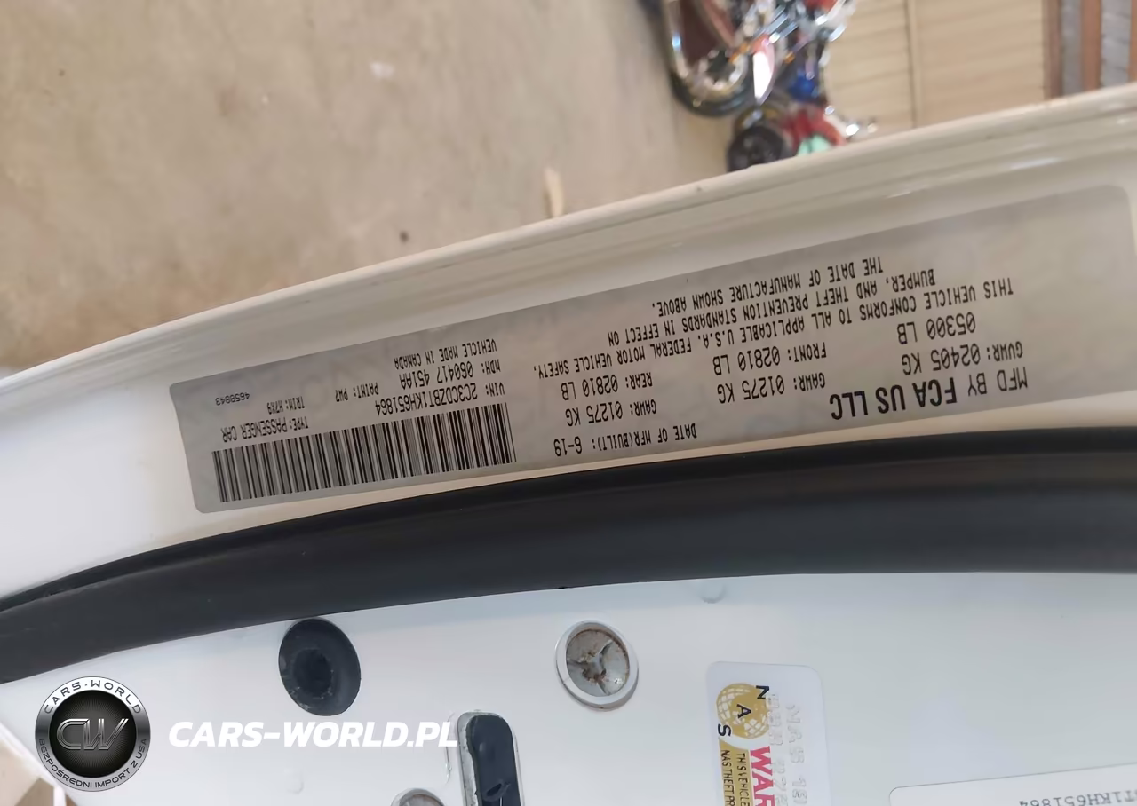 2019 Dodge Challenger R-T VIN:2C3CDZBT1KH651864 - 9