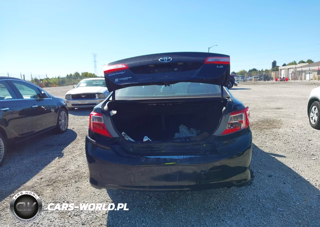 2013 Toyota Camry Le VIN:4T4BF1FKXDR319928 - 16