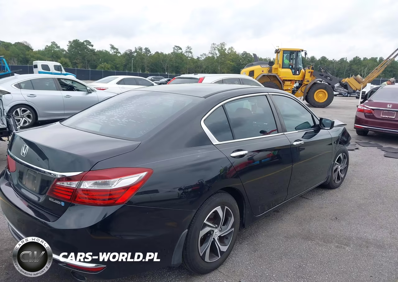 2017 Honda Accord Lx VIN:1HGCR2F32HA193730 - 4