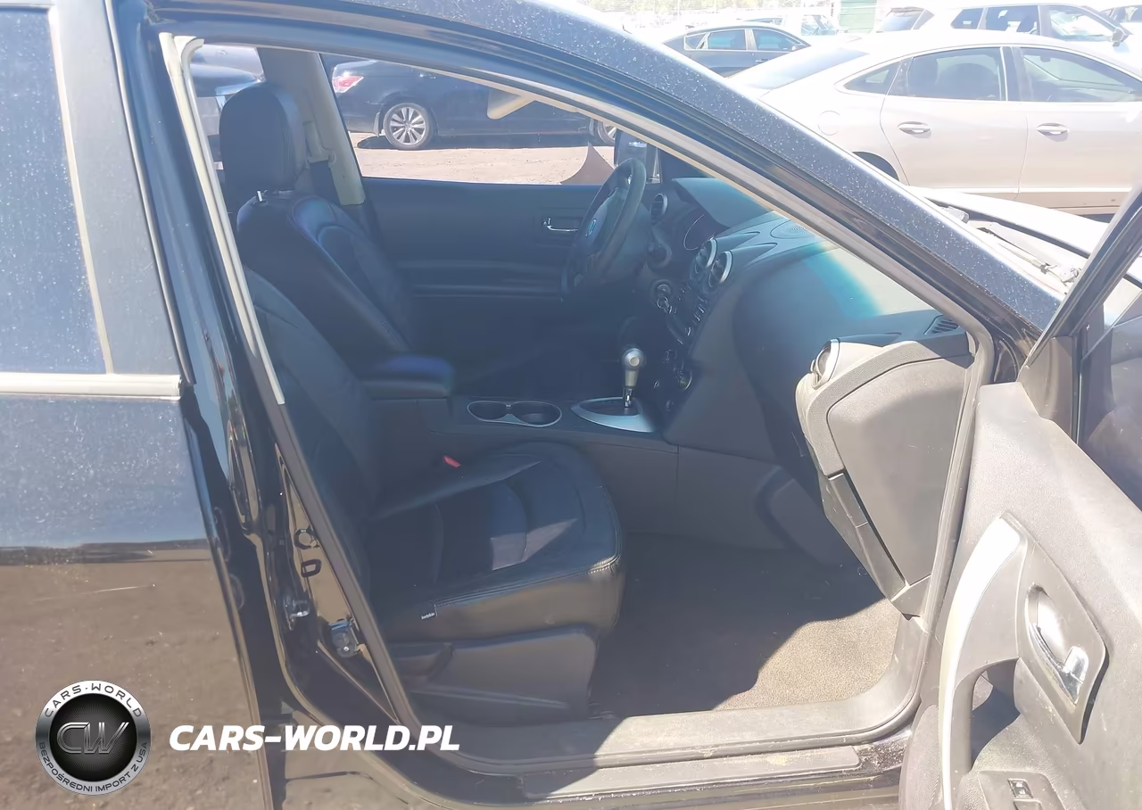 2015 Nissan Rogue Select S VIN:JN8AS5MT6FW151905 - 5