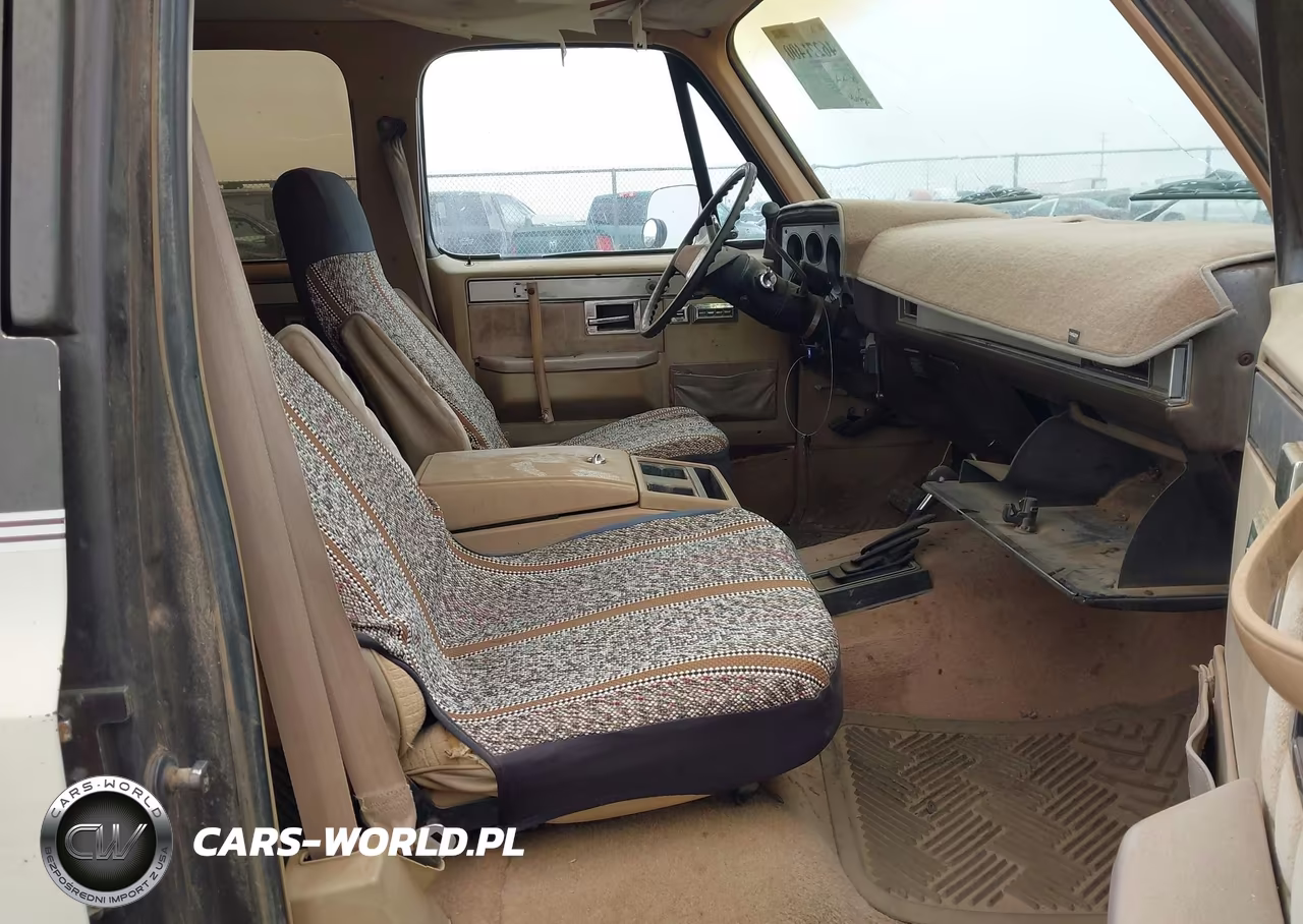 1984 GMC Suburban K2500 VIN:1G5GK26M8EF532946 - 5