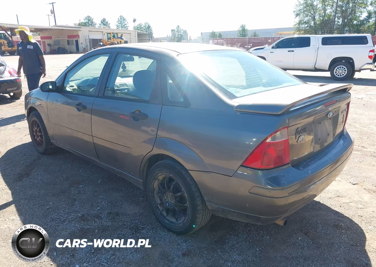 2005 Ford Focus Zx4 VIN:1FAFP34N85W306337 - 3