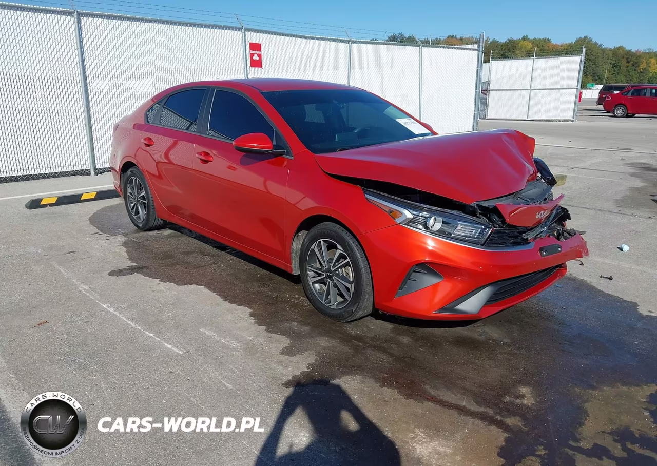 2024 Kia Forte Lxs