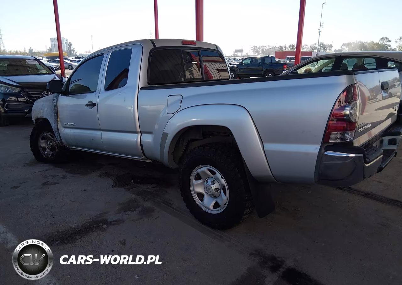 2012 Toyota Tacoma Prerunner VIN:5TFTX4GN0CX012503 - 3