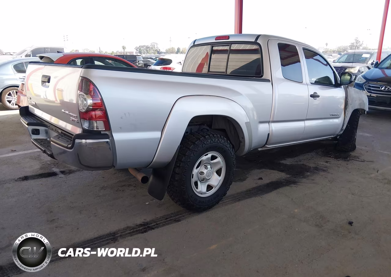 2012 Toyota Tacoma Prerunner VIN:5TFTX4GN0CX012503 - 4