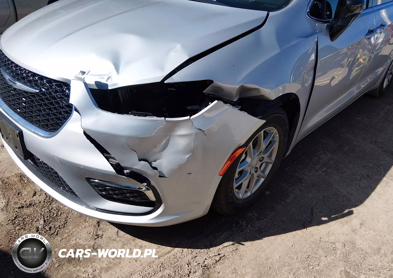 2026 Chrysler Pacifica Select VIN:2C4RC1BG6TR268348 - 6