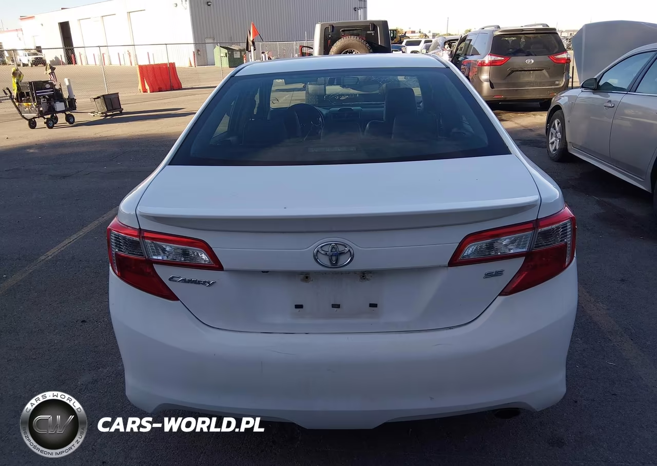 2014 Toyota Camry Se VIN:4T1BF1FK8EU386815 - 16