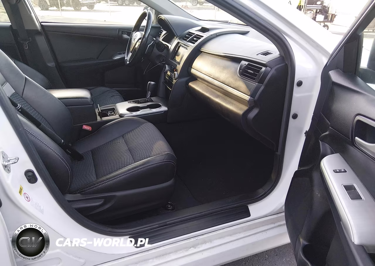 2014 Toyota Camry Se VIN:4T1BF1FK8EU386815 - 5