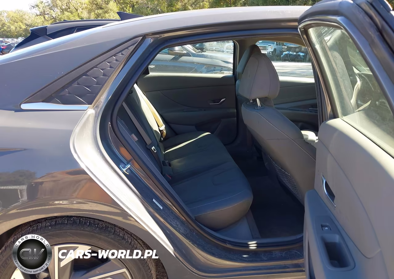 2025 Hyundai Elantra Sel Convenience VIN:KMHLS4DG4SU905189 - 8