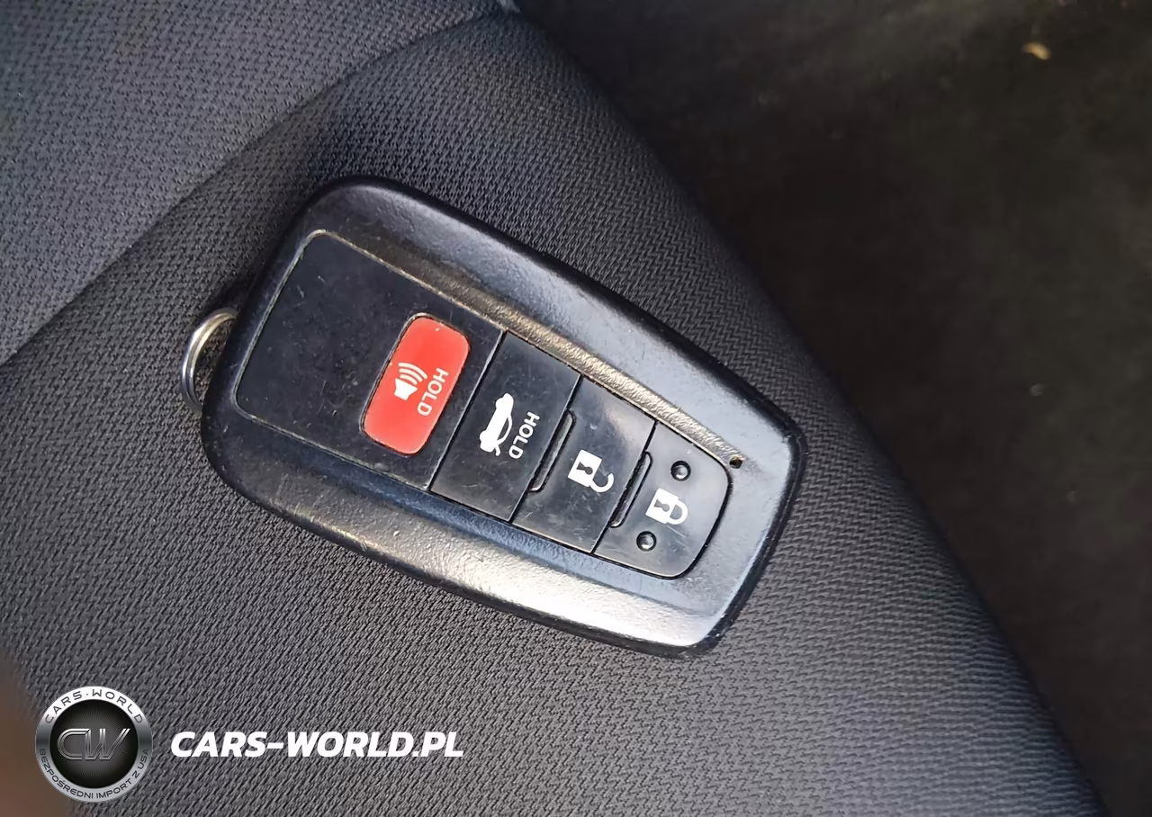 2021 TOYOTA CAMRY LE HYBRID VIN:4T1C31AK8MU554259 - 11