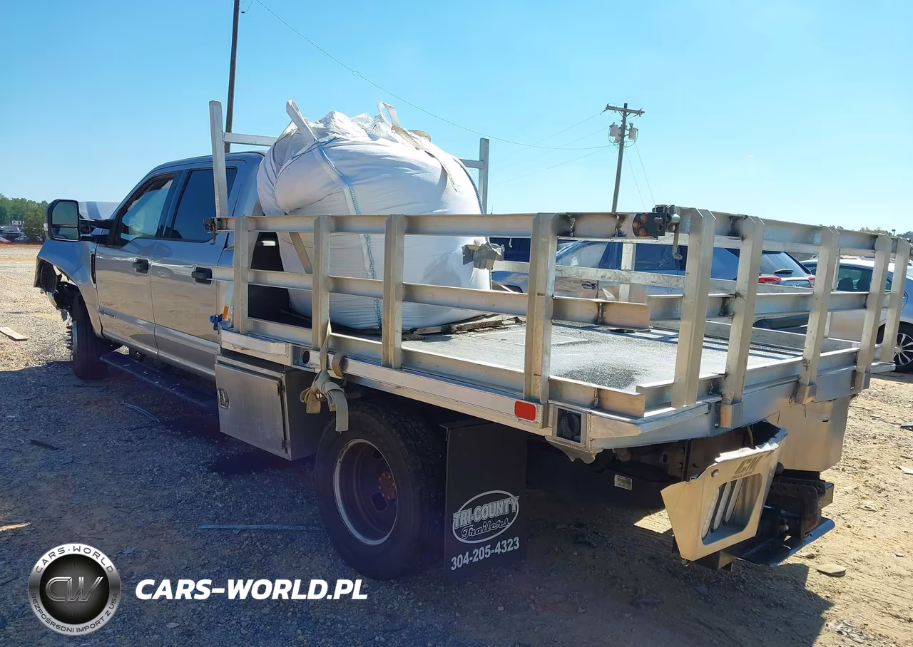 2021 Ford F-350 Chassis Xlt VIN:1FD8W3HT4MEC35619 - 3