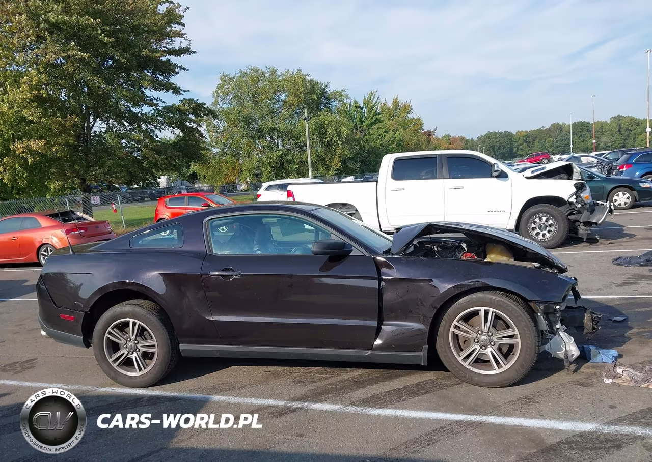 2012 Ford Mustang V6 Premium VIN:1ZVBP8AM4C5229323 - 13