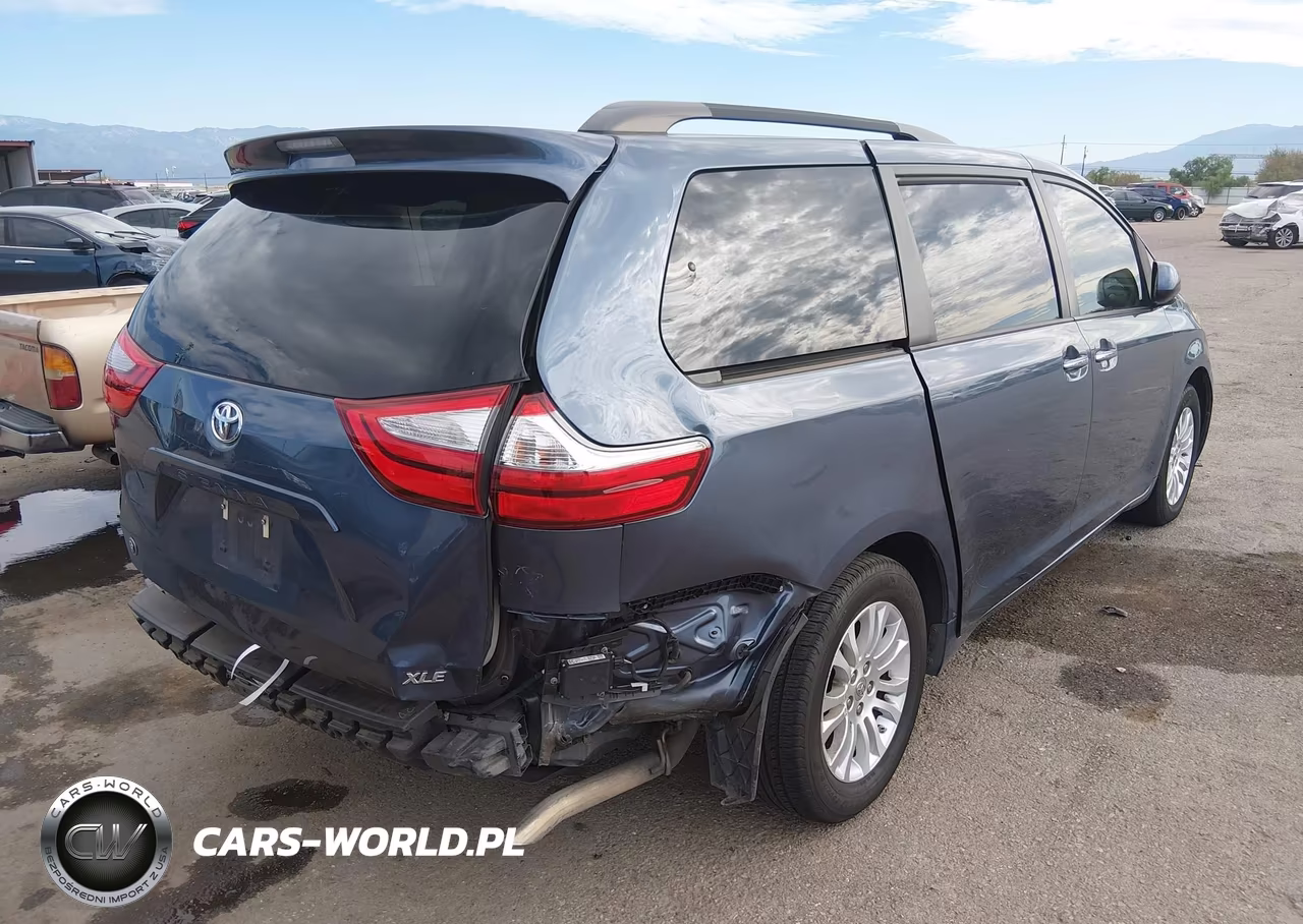 2015 Toyota Sienna Xle 8 Passenger VIN:5TDYK3DC1FS654143 - 4