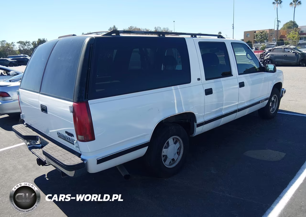 1999 Chevrolet Suburban C1500 VIN:3GNEC16R2XG198263 - 4