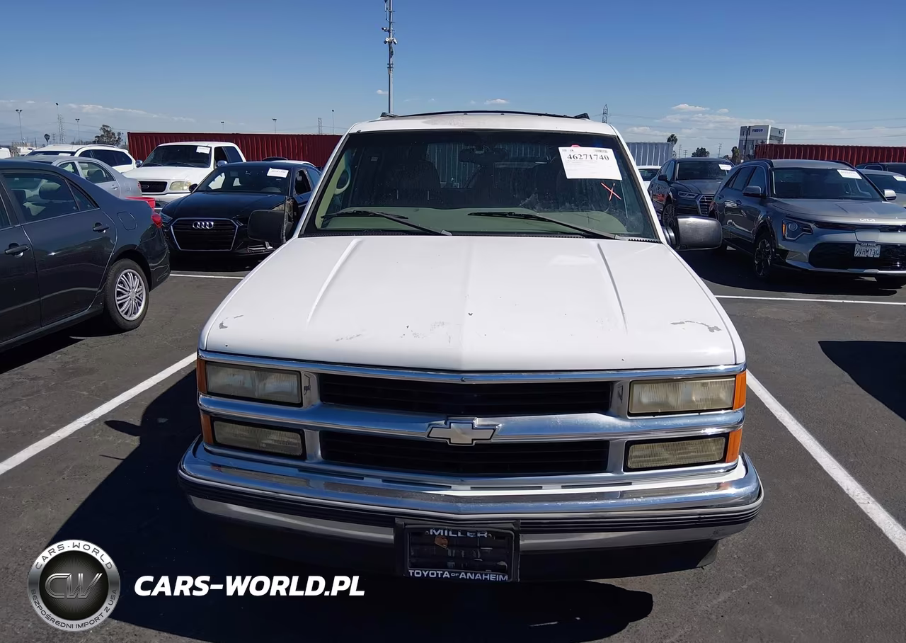 1999 Chevrolet Suburban C1500 VIN:3GNEC16R2XG198263 - 6