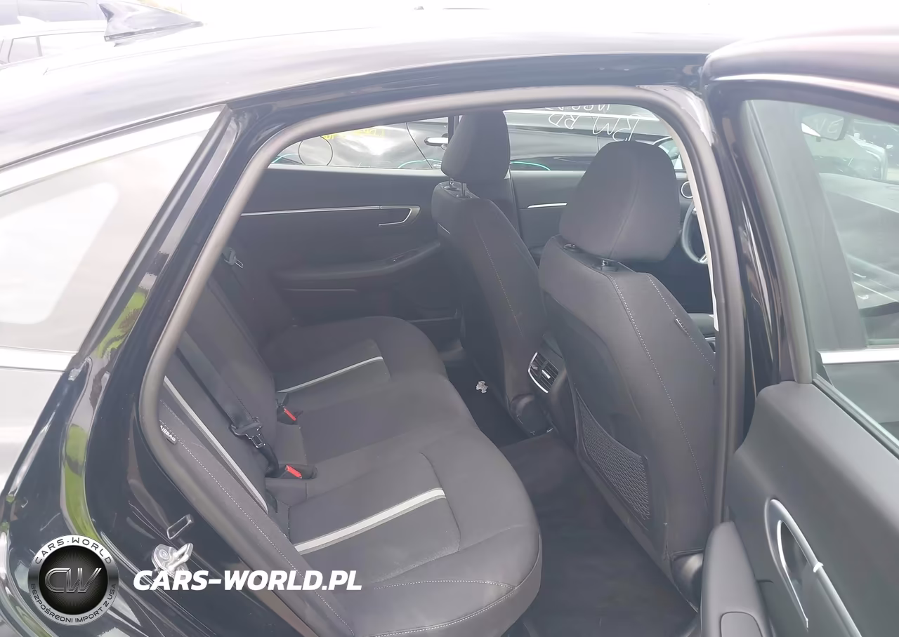 2026 Hyundai Sonata Hybrid Blue VIN:KMHL24JJXTA172973 - 8
