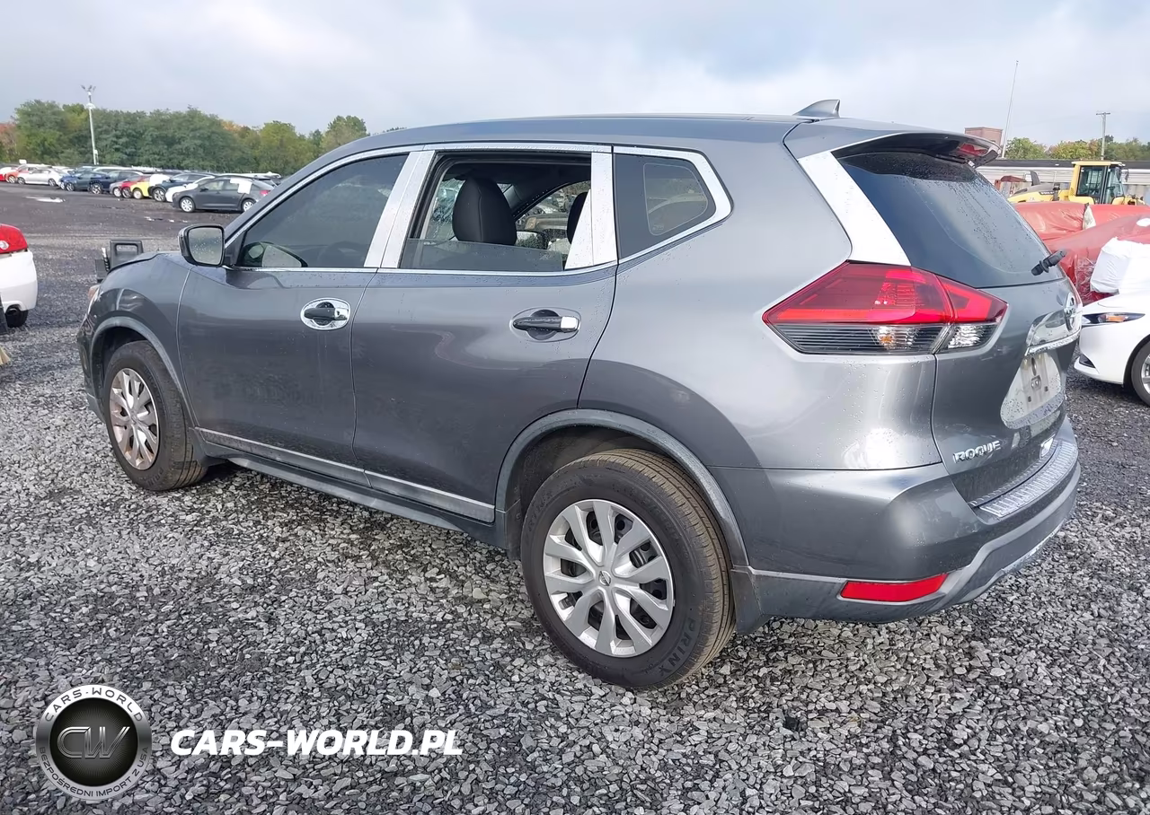 2018 Nissan Rogue S VIN:KNMAT2MV6JP572602 - 3