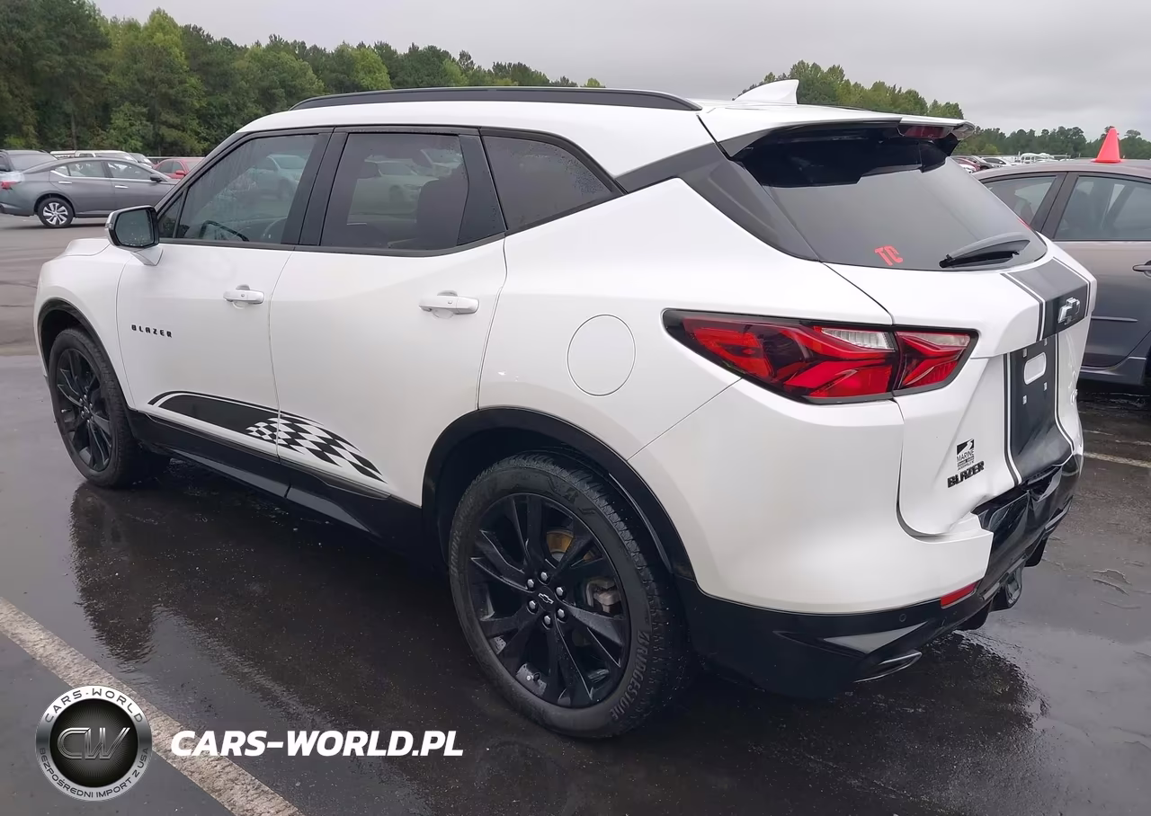 2021 Chevrolet Blazer Fwd Rs VIN:3GNKBERS0MS529927 - 3