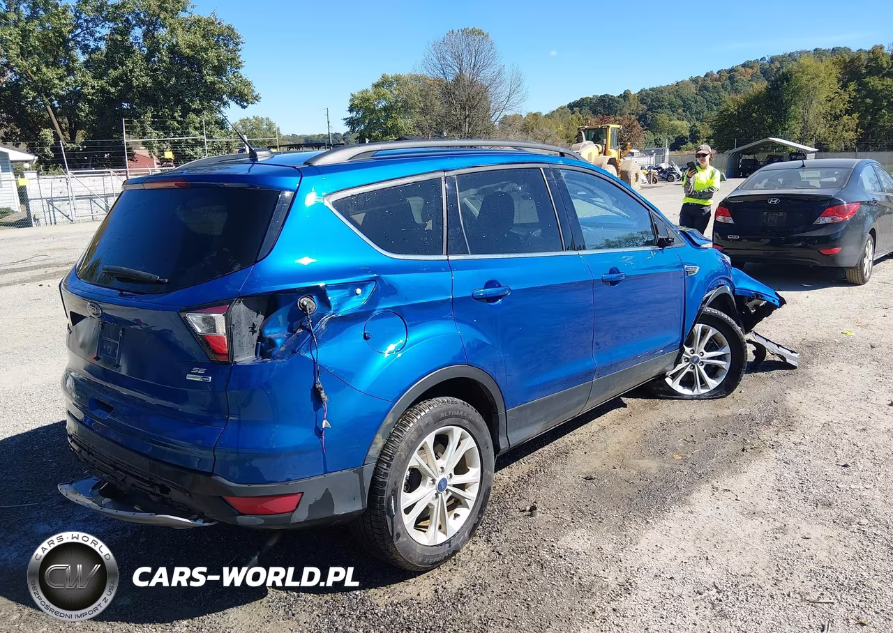 2018 Ford Escape Se VIN:1FMCU9GD5JUC29357 - 4