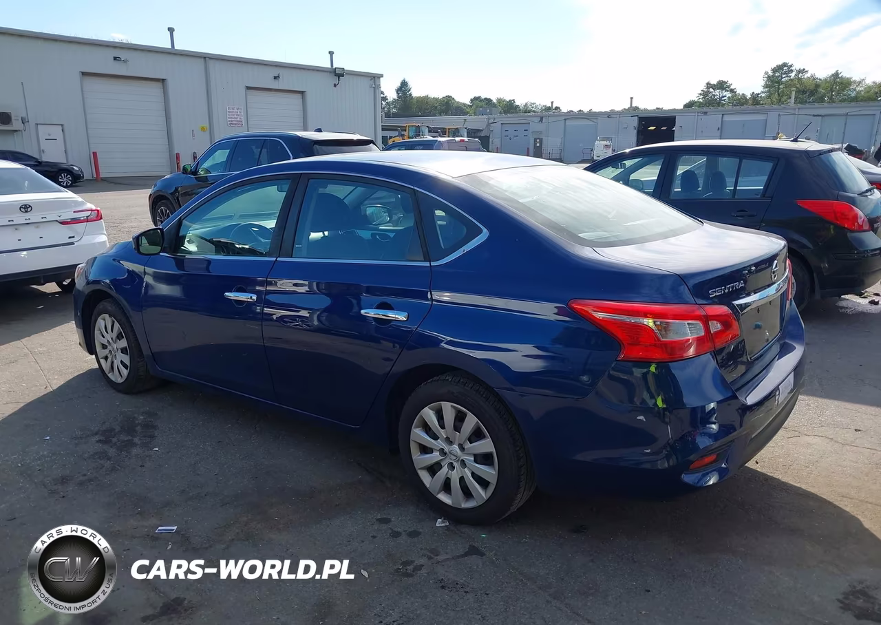 2018 Nissan Sentra S VIN:3N1AB7AP2JY244388 - 3