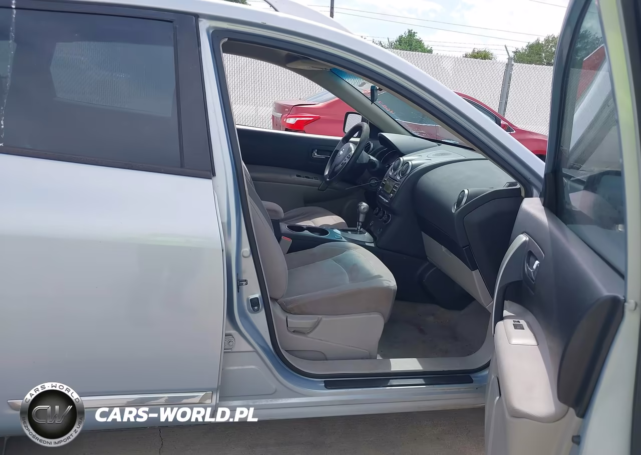 2015 Nissan Rogue Select S VIN:JN8AS5MT3FW157547 - 5