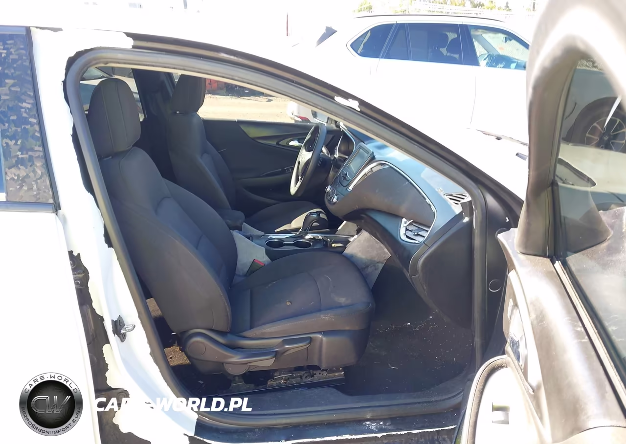 2018 Chevrolet Malibu Lt VIN:1G1ZD5ST7JF253615 - 5