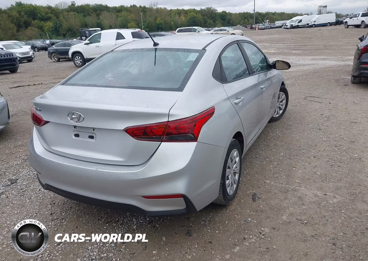 2019 Hyundai Accent Se VIN:3KPC24A37KE053795 - 4