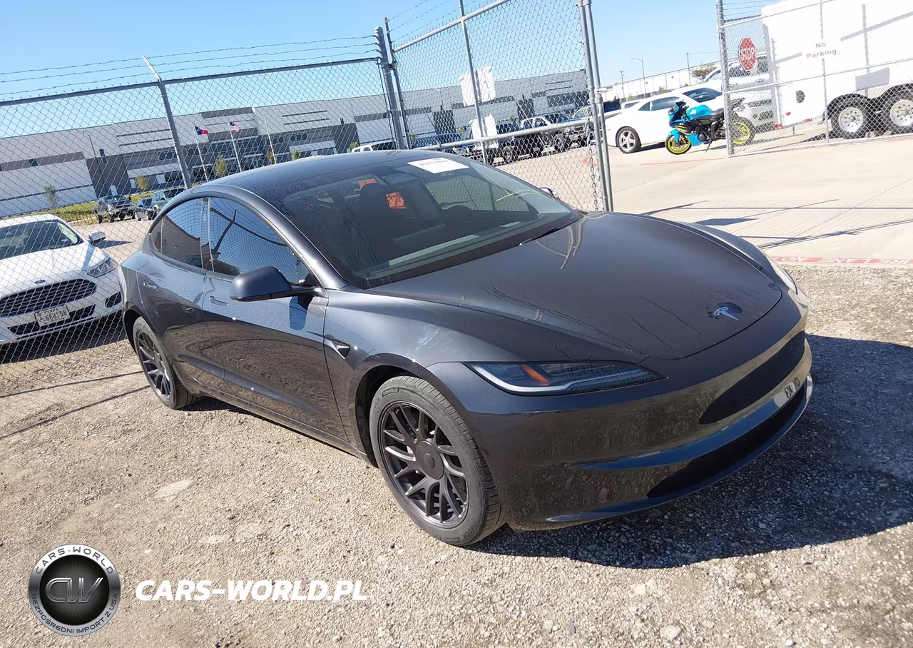 2025 Tesla Model 3 Long Range All-Wheel Drive – zdjęcie 1 z 11