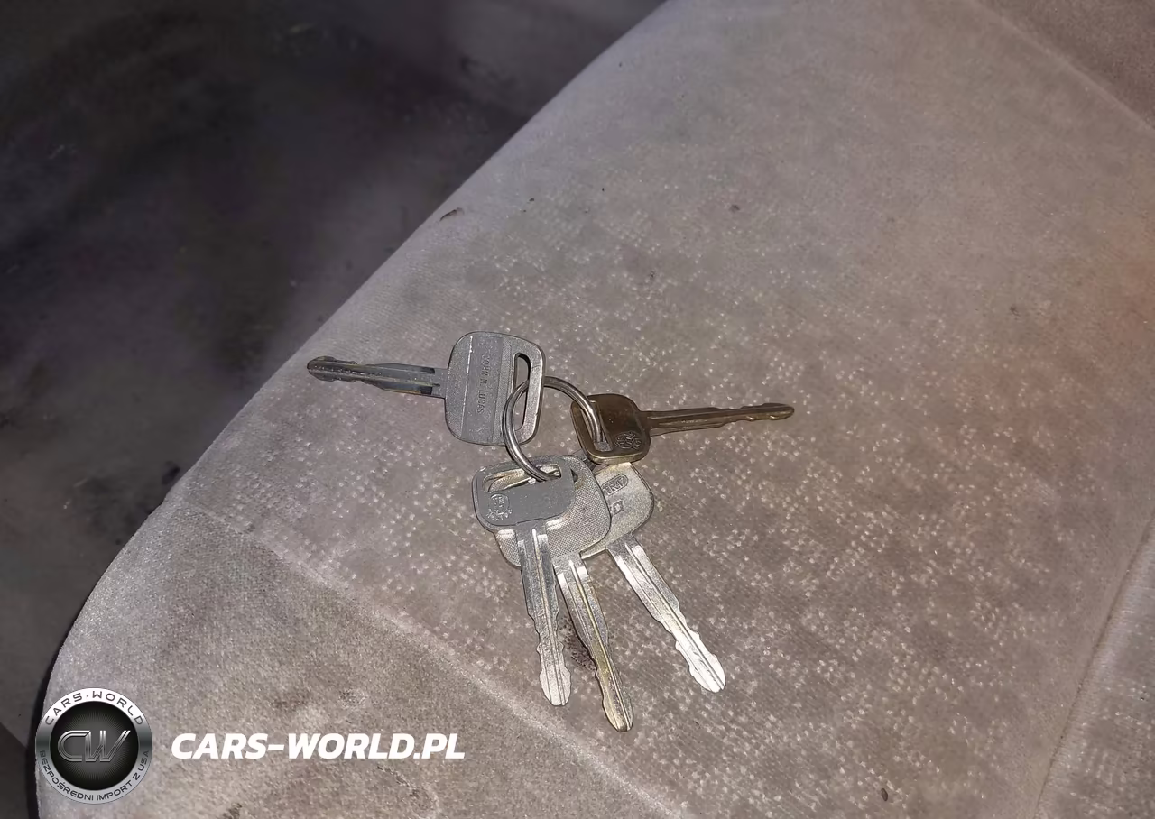 2004 Toyota Corolla Ce VIN:2T1BR32E04C169083 - 11