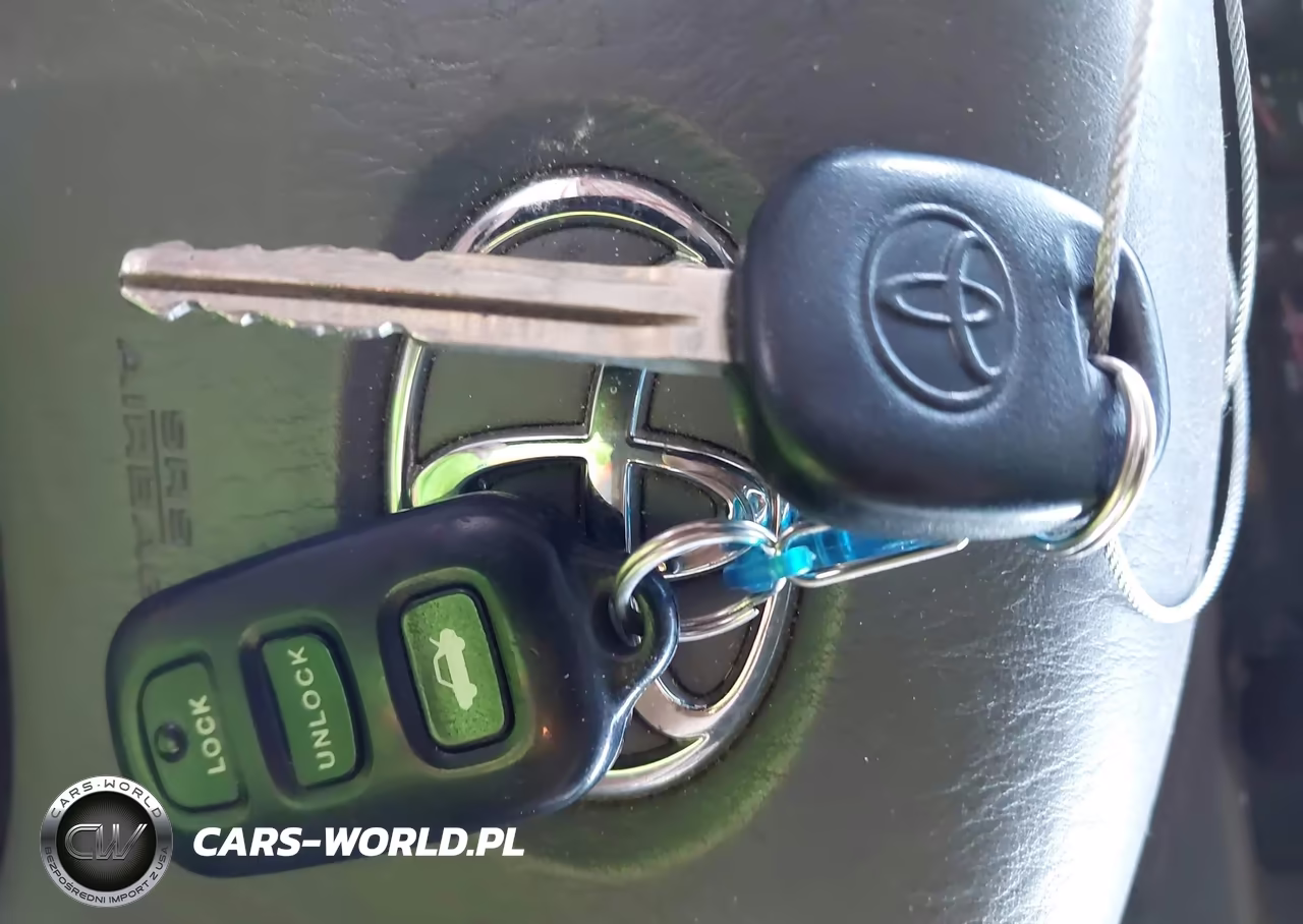 2003 Toyota Camry Xle VIN:JTDBE30KX30156435 - 11