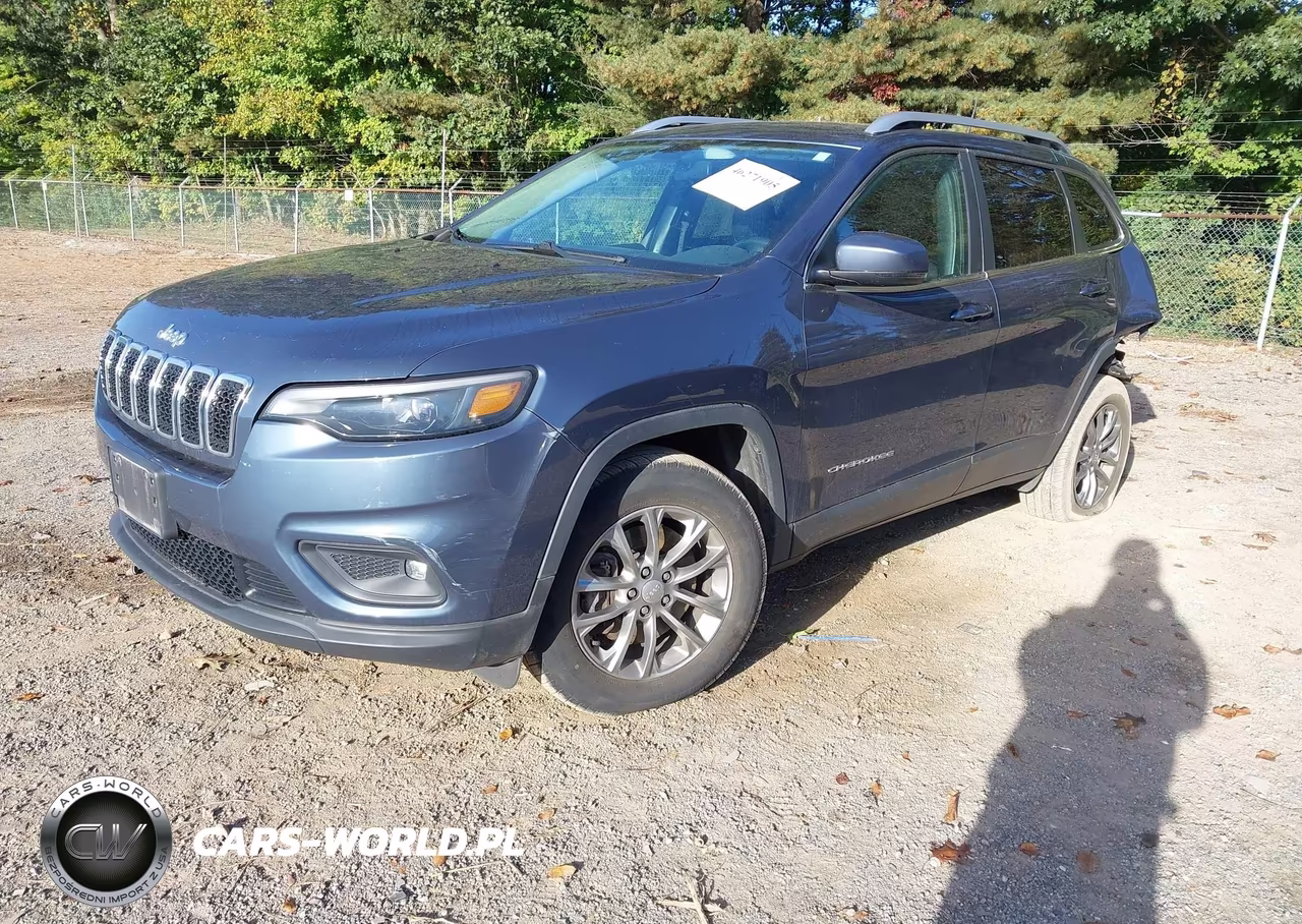 2019 Jeep Cherokee Latitude Plus 4X4 VIN:1C4PJMLB2KD389025 - 2