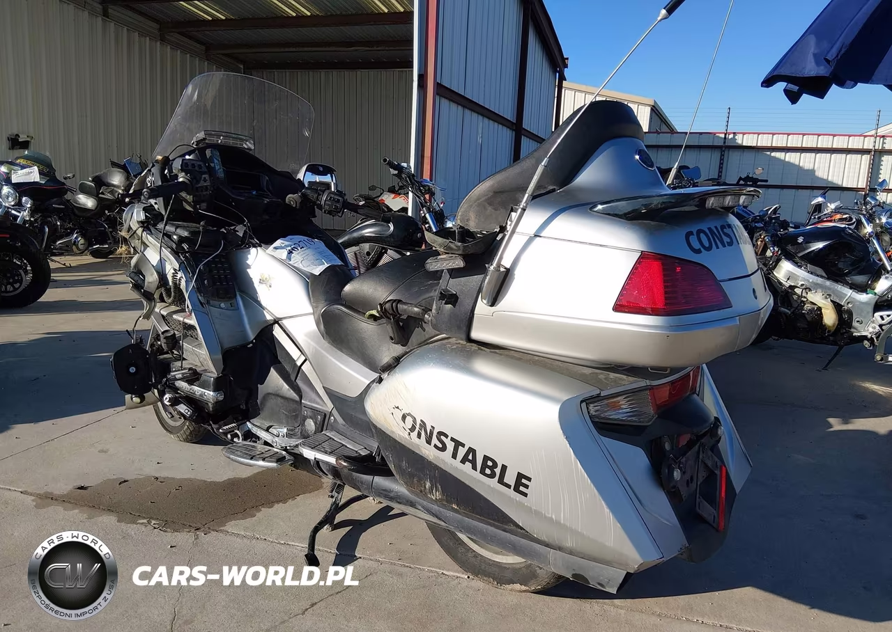 2016 Honda Gl1800 VIN:JH2SC68H4GK400078 - 3