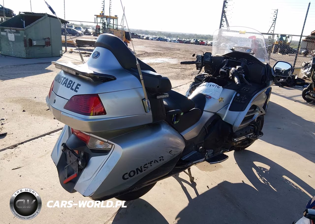 2016 Honda Gl1800 VIN:JH2SC68H4GK400078 - 4