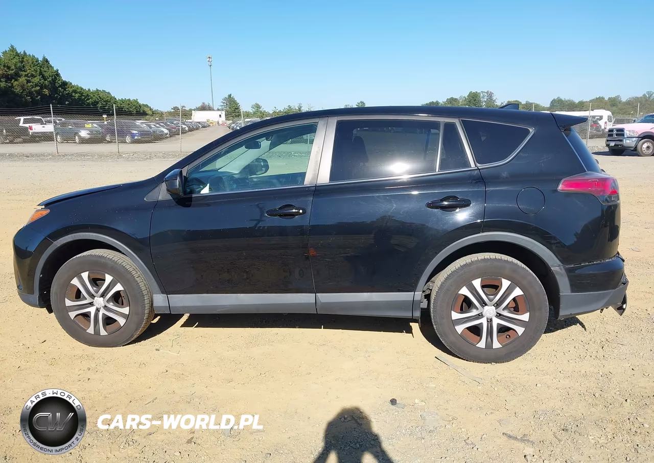 2018 Toyota Rav4 Le VIN:2T3ZFREV1JW451501 - 15